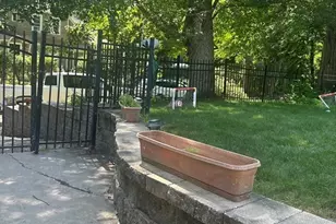 142 Springfield St, Springfield, MA 01107 - Photo 21