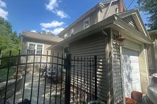 142 Springfield St, Springfield, MA 01107 - Photo 5