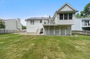82 Vincent Cir, Worcester, MA 01604 - Photo 13