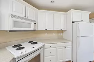48 William Onthank Ln, Southborough, MA 01772 - Photo 5