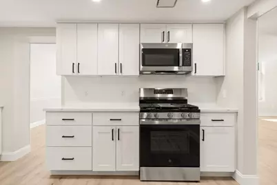 100 Place Ln #169, Woburn, MA 01801 - Photo 3