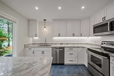 8 Country Meadow Rd #8, Haverhill, MA 01832 - Photo 3