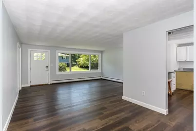 12 Terri Rd, Framingham, MA 01701 - Photo 9