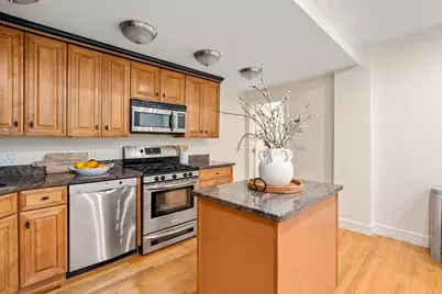 1724 Beacon St #1, Brookline, MA 02445 - Photo 3