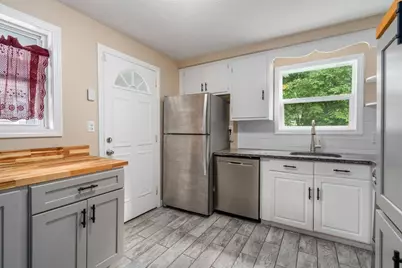 65 Burnside Ter, Springfield, MA 01118 - Photo 7