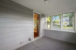 15 Garland St, Springfield, MA 01118 - Photo 33