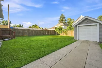 15 Garland St, Springfield, MA 01118 - Photo 37