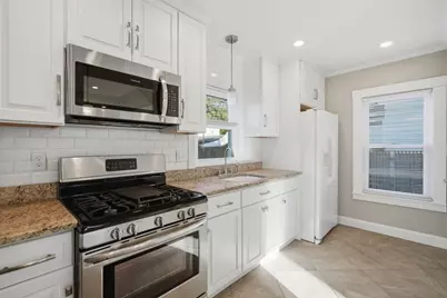 15 Garland St, Springfield, MA 01118 - Photo 13