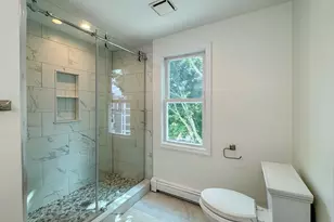 212 W Sixth St, Boston, MA 02127 - Photo 27