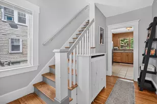 204 Parkview Ave, Lowell, MA 01852 - Photo 13