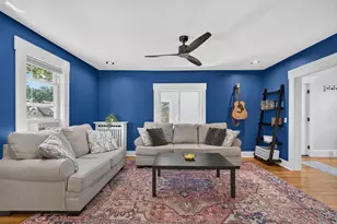 204 Parkview Ave, Lowell, MA 01852 - Photo 9