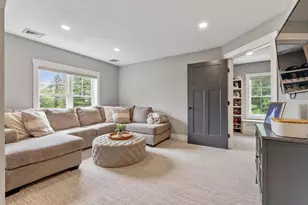 989 Pleasant St, Leominster, MA 01453 - Photo 27