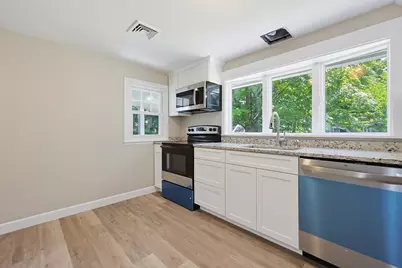 20 Tondreau Ave, Attleboro, MA 02703 - Photo 11