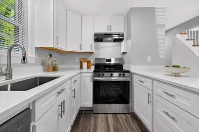 20 Vaughn Ct, Stoughton, MA 02072 - Photo 3