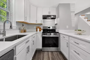 20 Vaughn Ct, Stoughton, MA 02072 - Photo 3