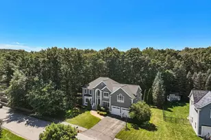22 Thistle Rd, North Andover, MA 01845 - Photo 3