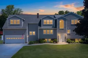 7 Eaton Dr, Hudson, MA 01749 - Photo 1