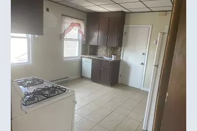212 School St #2, Taunton, MA 02780 - Photo 3