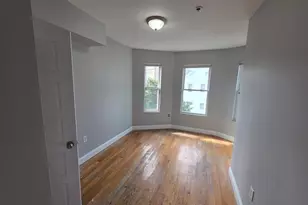9 Lincoln St, Boston, MA 02122 - Photo 9