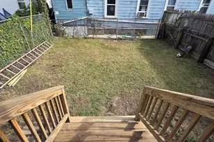 9 Lincoln St, Boston, MA 02122 - Photo 17