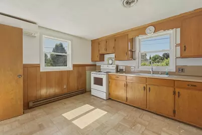 72 Artisan Street, Chicopee, MA 01013 - Photo 9