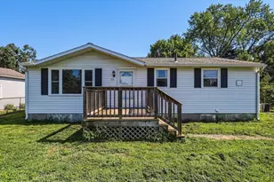 72 Artisan St, Chicopee, MA 01013 - Photo 1