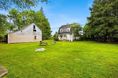 544 Main Street, Acushnet, MA 02743 - Photo 35