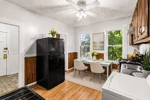 2 Montague St, Worcester, MA 01603 - Photo 3