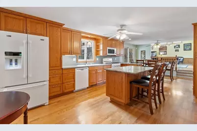 13 Russett Hill Rd, Haverhill, MA 01830 - Photo 3