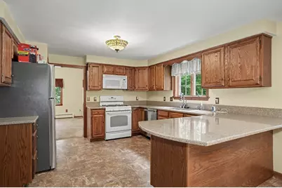 5 Ohio Rd, Tyngsborough, MA 01879 - Photo 9