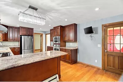 35 Swift Rd, Framingham, MA 01702 - Photo 9
