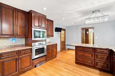 35 Swift Rd, Framingham, MA 01702 - Photo 9