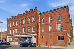 293 Clemente St, Holyoke, MA 01040 - Photo 19
