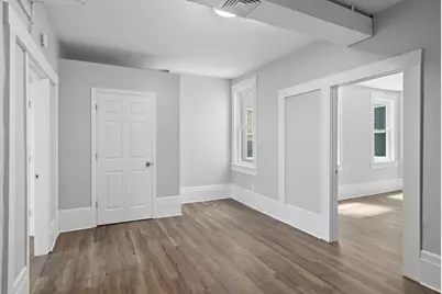 293 Clemente St #2L, Holyoke, MA 01040 - Photo 11
