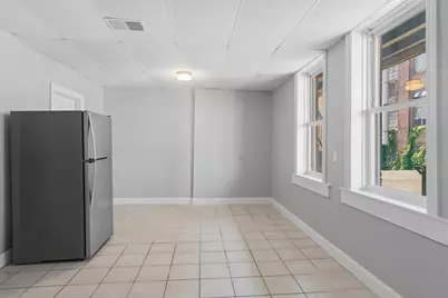 293 Clemente St #2L, Holyoke, MA 01040 - Photo 5