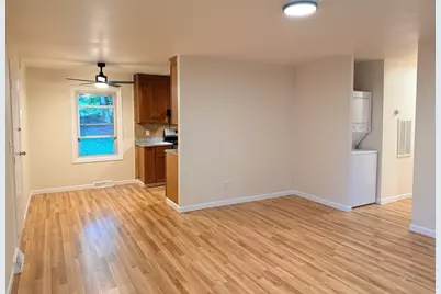 149 Precinct St, Taunton, MA 02718 - Photo 9