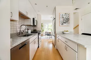 22 Blue Jay Cir, Boston, MA 02126 - Photo 5