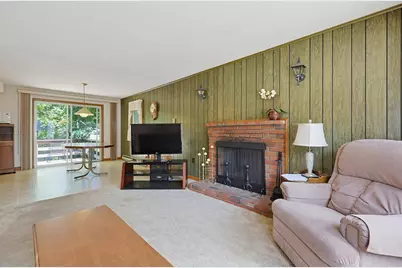 48 Jackson St, North Attleboro, MA 02763 - Photo 5