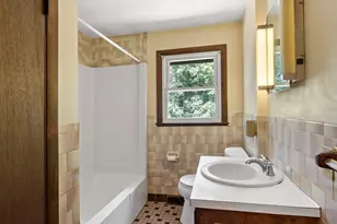 39 Grant St, Attleboro, MA 02703 - Photo 13