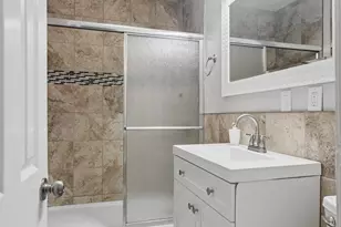 44 Glen St, Holyoke, MA 01040 - Photo 25