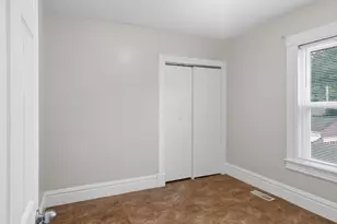 44 Glen St, Holyoke, MA 01040 - Photo 21