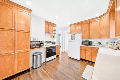22 Emerson, Lynn, MA 01902 - Photo 9