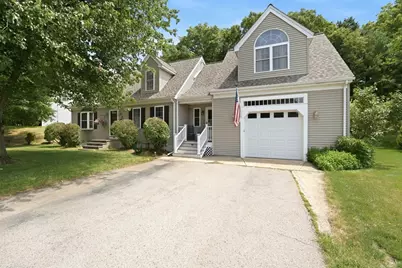 50 Trinity Cir, Attleboro, MA 02703 - Photo 3