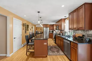 50 Trinity Cir, Attleboro, MA 02703 - Photo 15