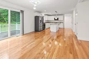 11 Whisper Dr, Worcester, MA 01609 - Photo 9