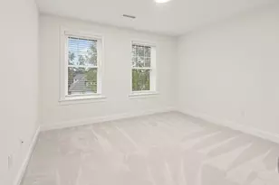 11 Whisper Dr, Worcester, MA 01609 - Photo 17