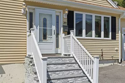 39 Sunflower Rd, Holbrook, MA 02343 - Photo 3