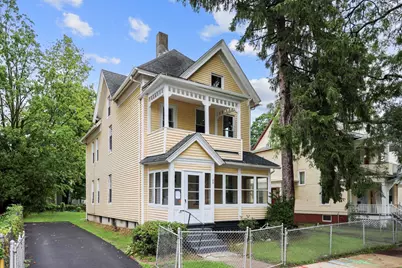 29 Yale St, Springfield, MA 01109 - Photo 1
