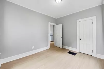 29 Yale St, Springfield, MA 01109 - Photo 15