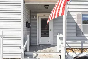 372 Cabot St, Beverly, MA 01915 - Photo 3